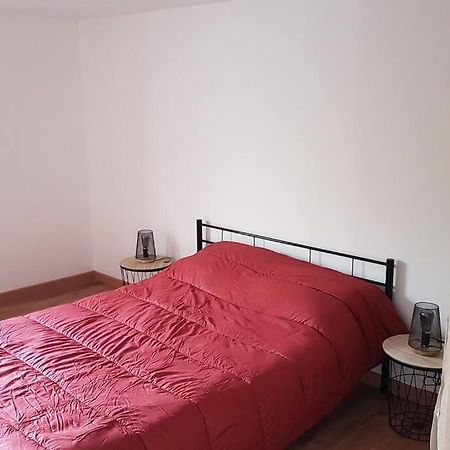 Joli Appartement 2 Chambres A Мартиг Екстериор снимка
