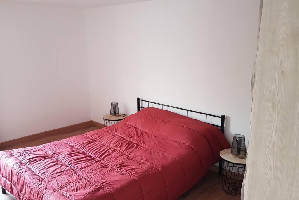 Joli Appartement 2 Chambres A Мартиг Екстериор снимка